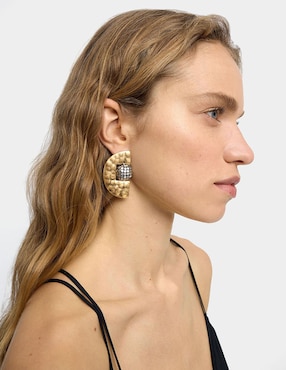 Aretes largos Parfois con acabado brillante