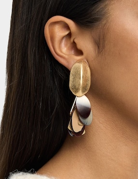 Aretes largos Parfois Trend Extra con acabado brillante