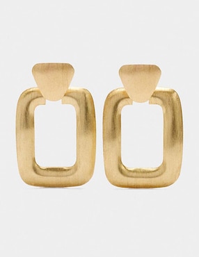 Aretes largos rectangulares Parfois Trend Extra con acabado cepillado