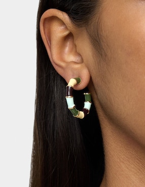 Aretes largos Parfois Wine & Dine con acabado brillante