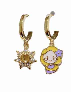 Set de aretes Rapunzel Nira de oro laminado 10 K con acabado brillante zirconia cúbica