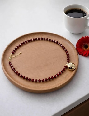 Collar con dije de catarina Yoiko 18 K