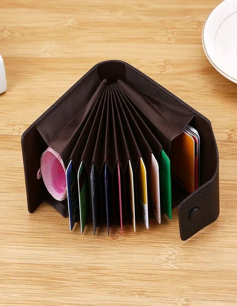 Tarjetero de cuero para hombre 3