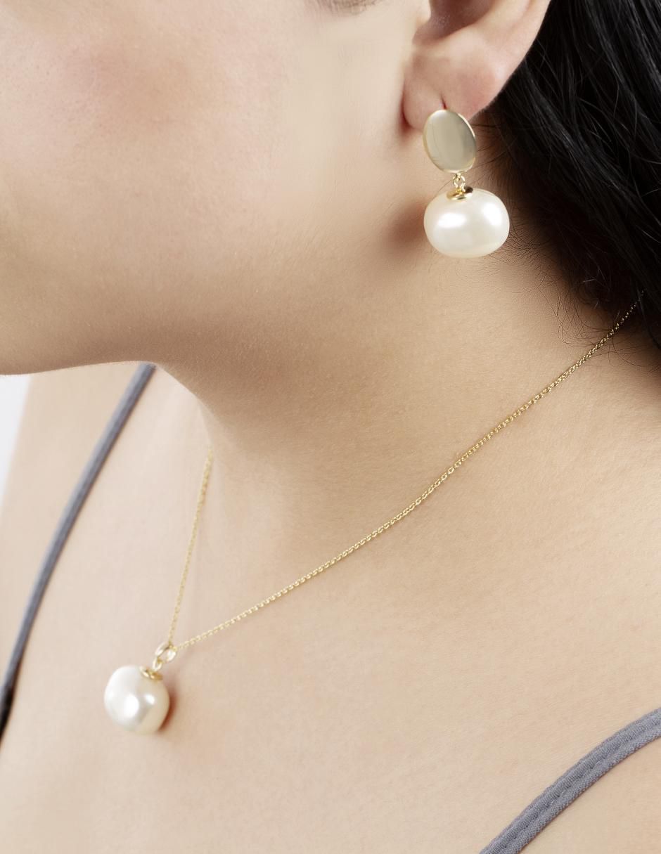 Aretes y collar ovalados 18 k 3