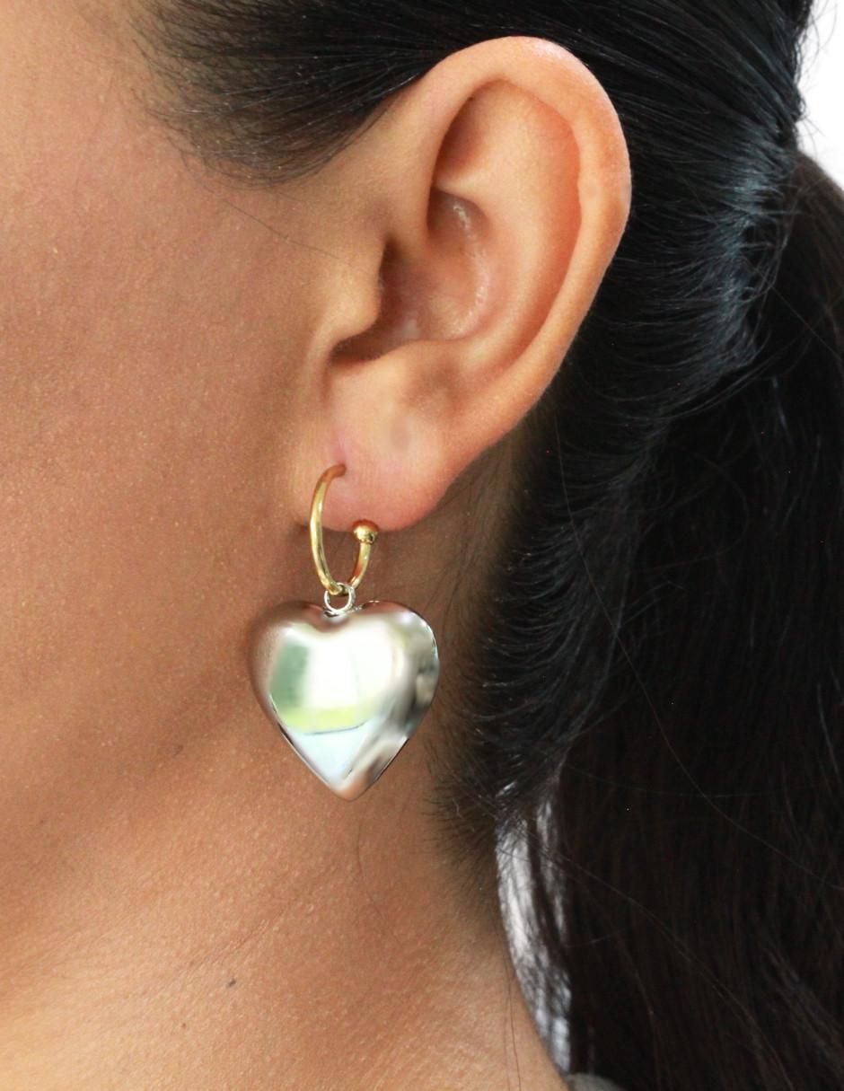 Aretes de corazón con acabado brillante 5