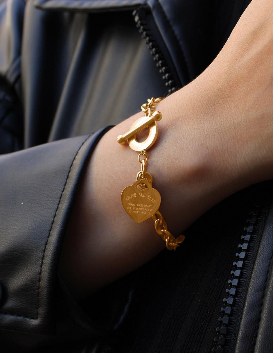 Pulsera con acabado lustre 3