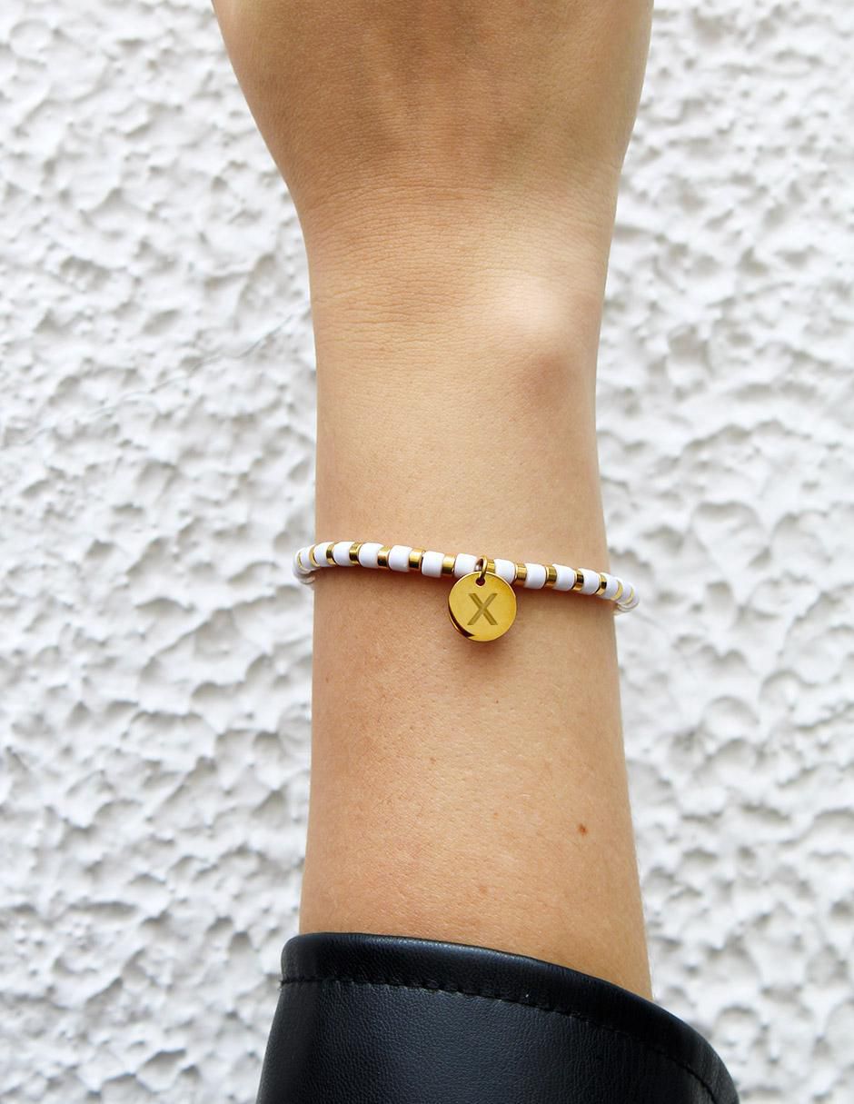 Pulsera con acabado lustre 3