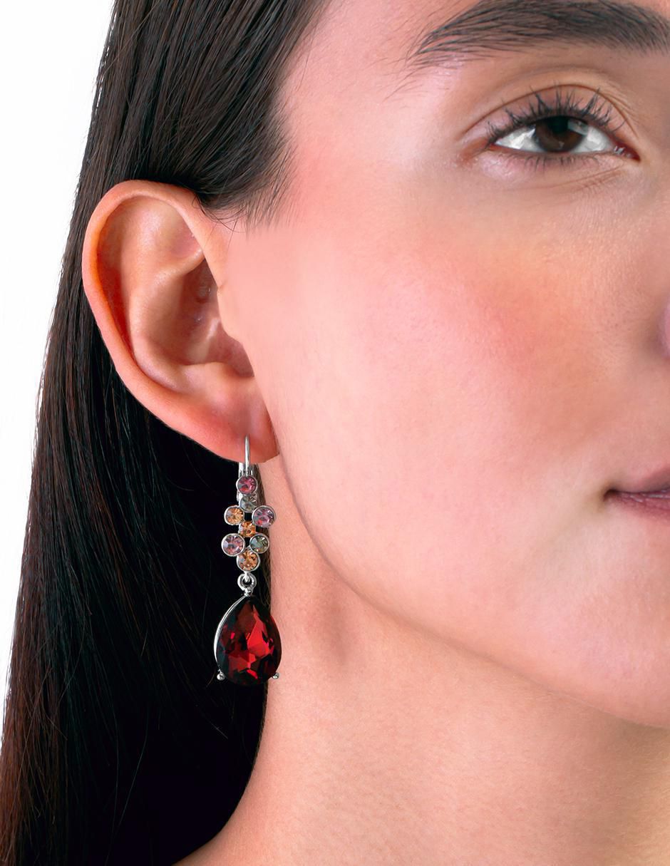 Aretes de gota con acabado baño rodio zirconia 2