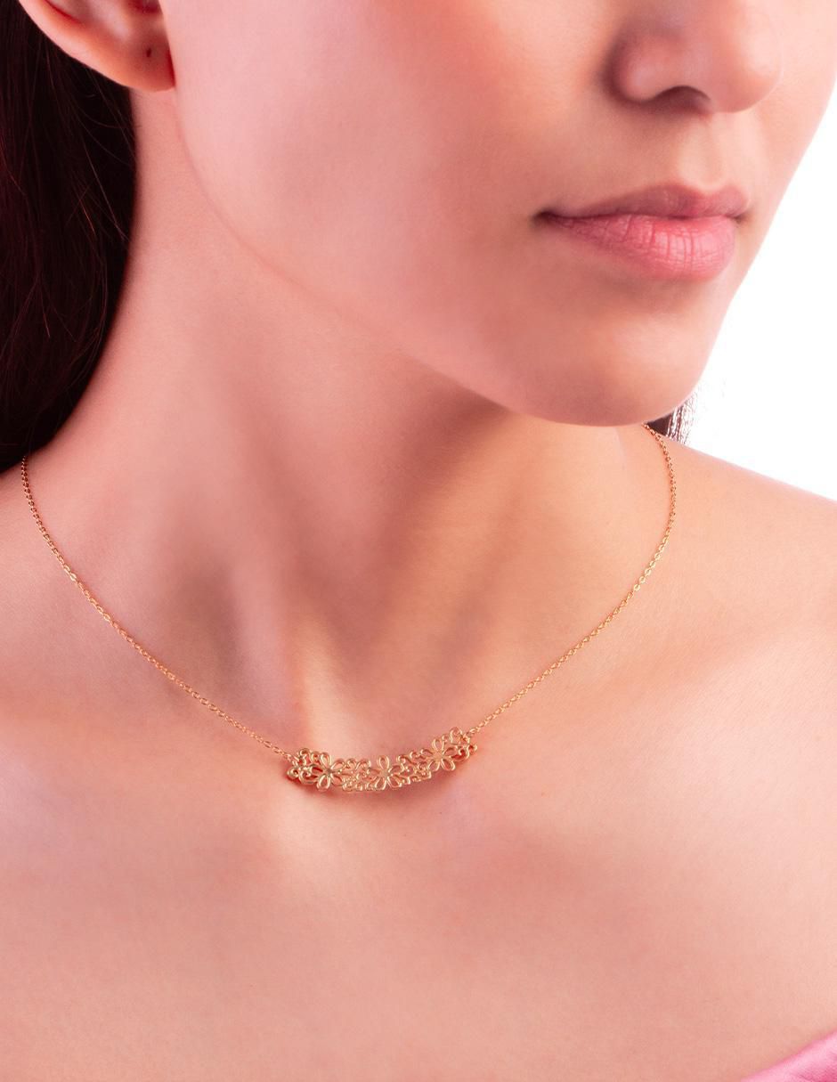 Collar de flor 18 K 2