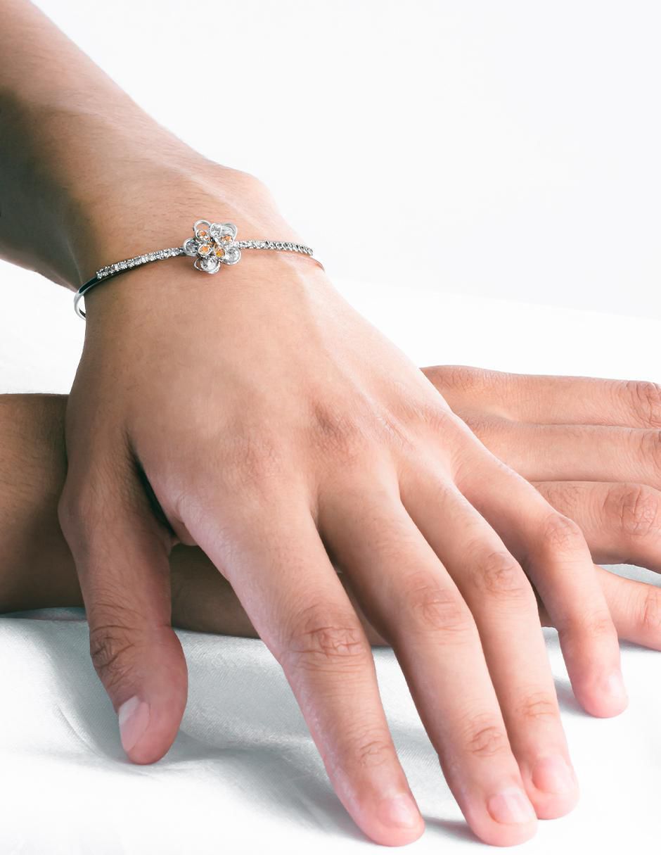 Brazalete con acabado baño rodio 2