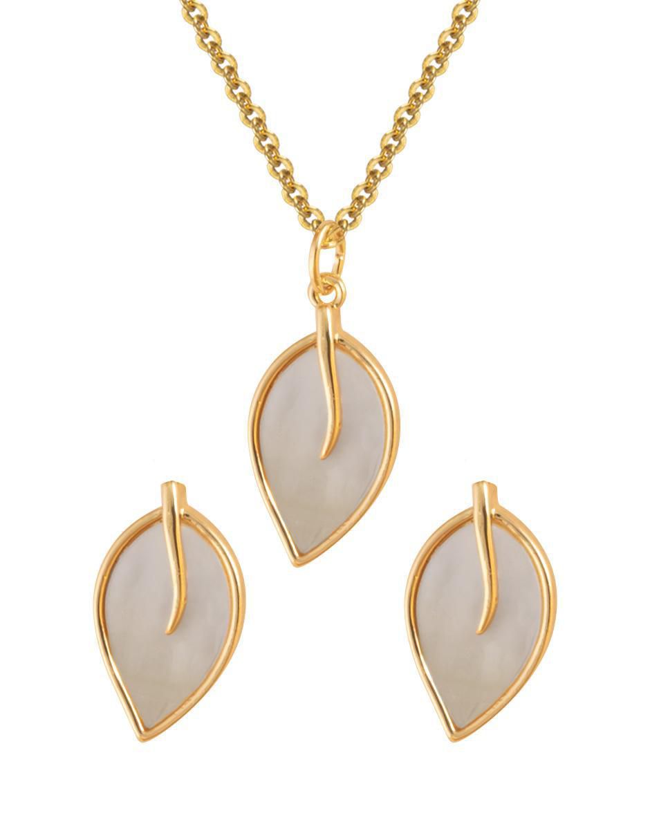Aretes y collar de hoja