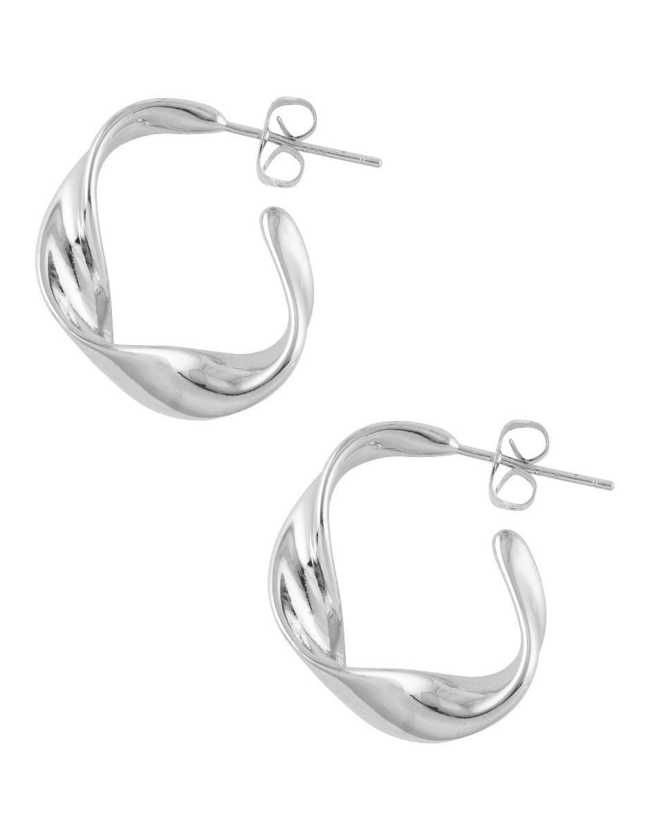 Aretes con acabado baño rodio