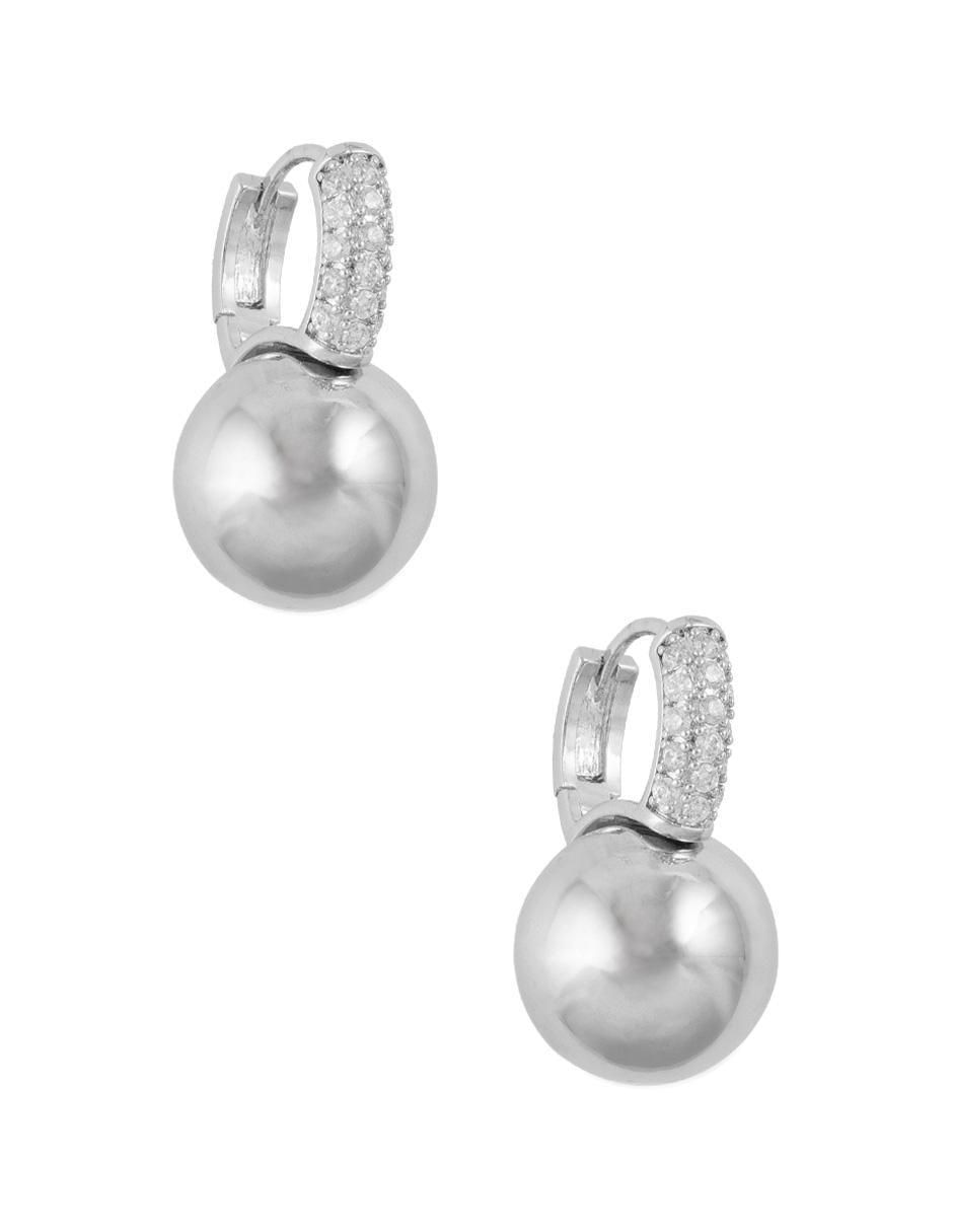 Aretes redondos con acabado baño rodio zirconia 4