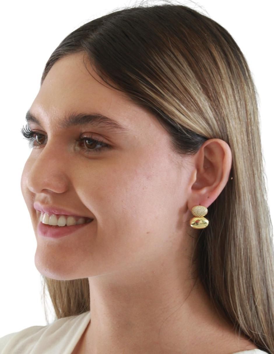 Aretes circulares con acabado brillante 5