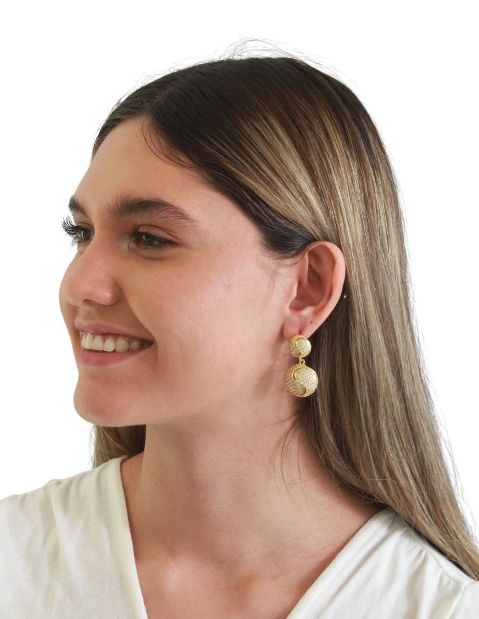 Aretes circulares con acabado brillante 5