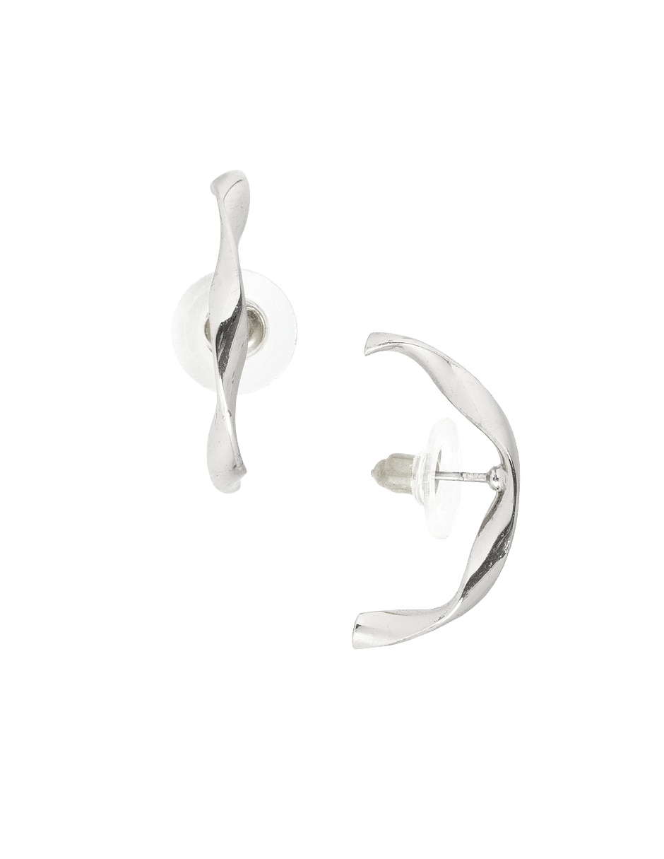 Aretes de media luna con acabado martillado 4