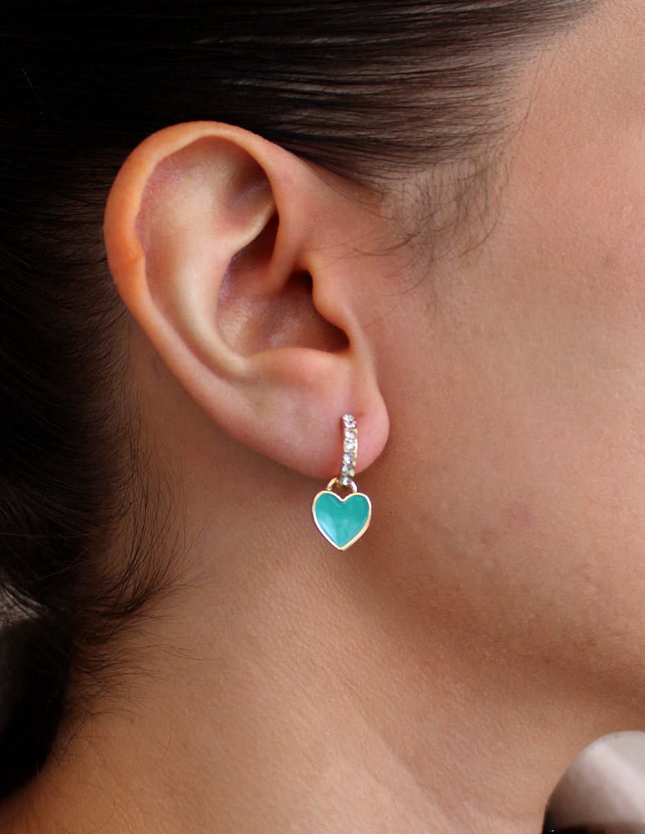 Aretes de corazón con acabado lustre 4