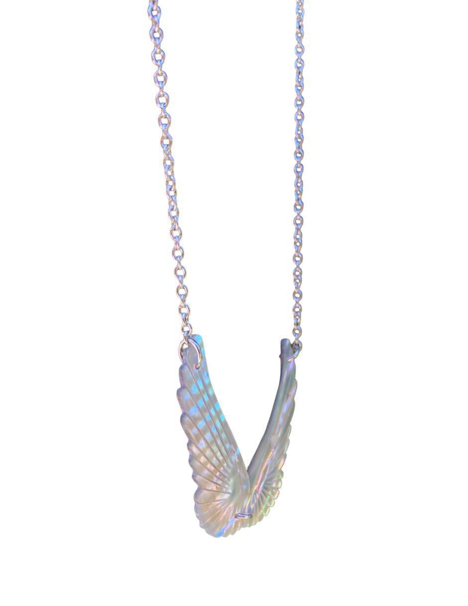 Collar ángel "de (si aplica)" alas mirlo blanco sin familia o colección "de" acero inoxidable sin kilataje