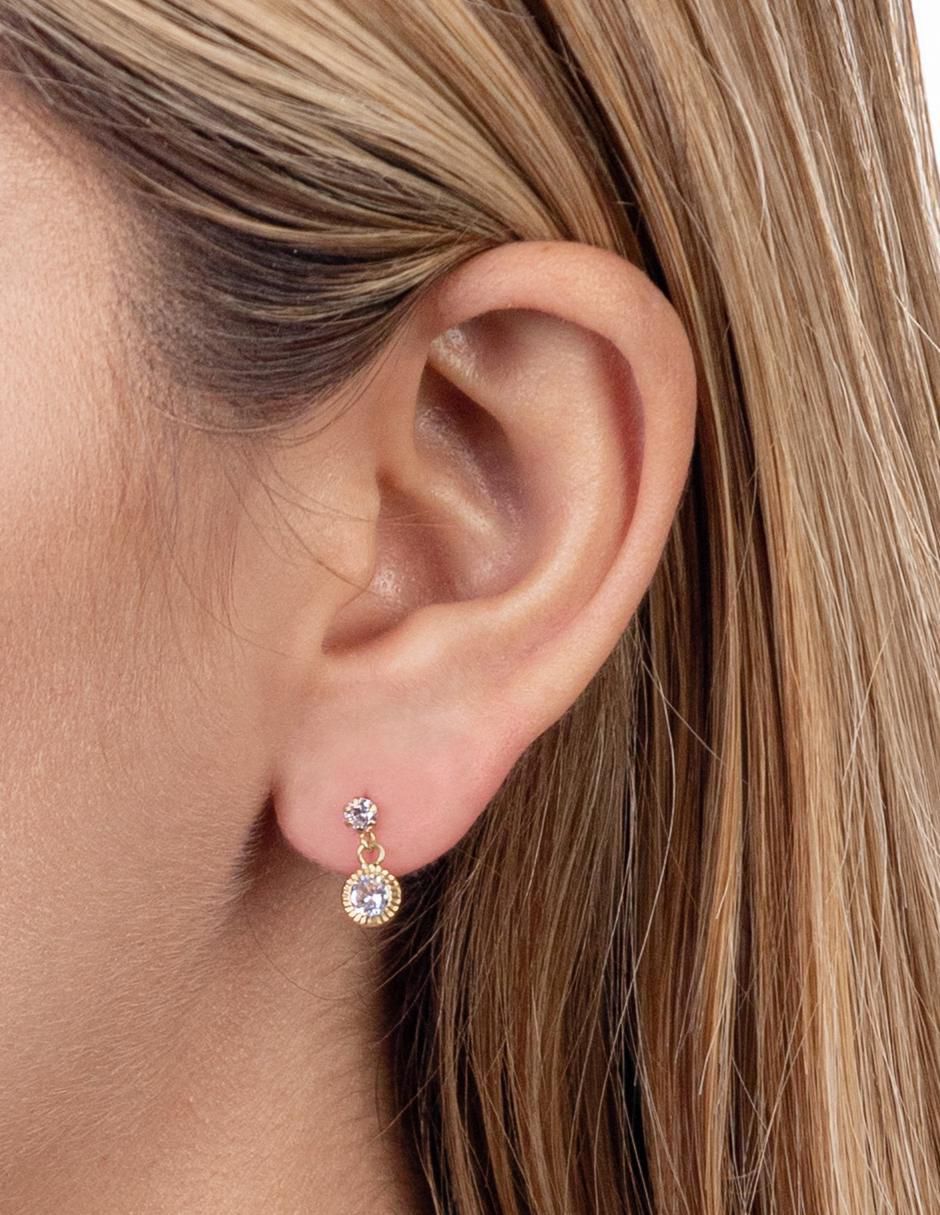 Aretes redondos de oro con acabado brillante zirconia 2