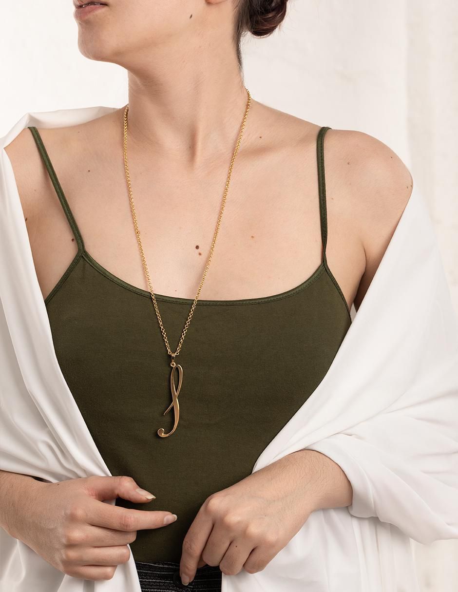 Collar de letra s 18 K 3