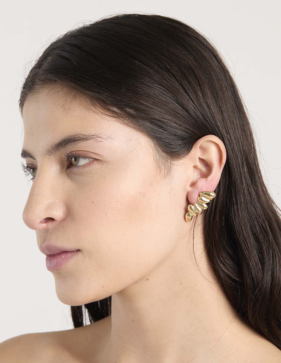 Aretes largos con acabado pulido 4