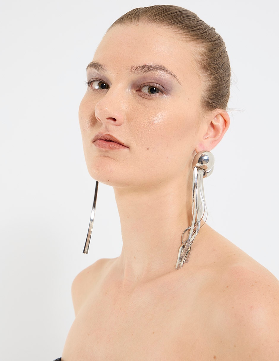 Aretes largos con acabado pulido 4
