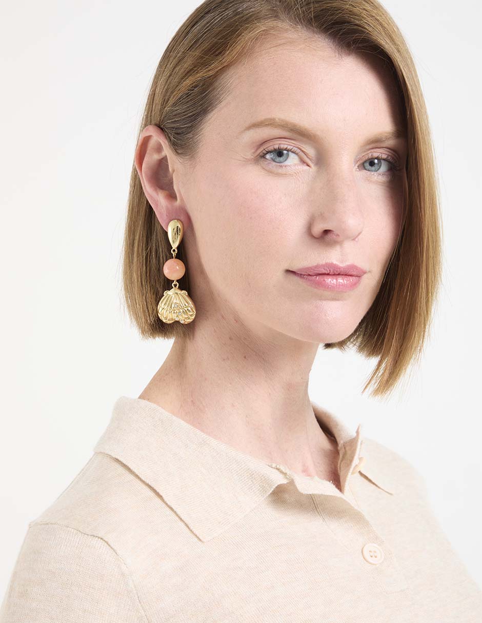 Aretes largos de corazón con acabado brillante 4