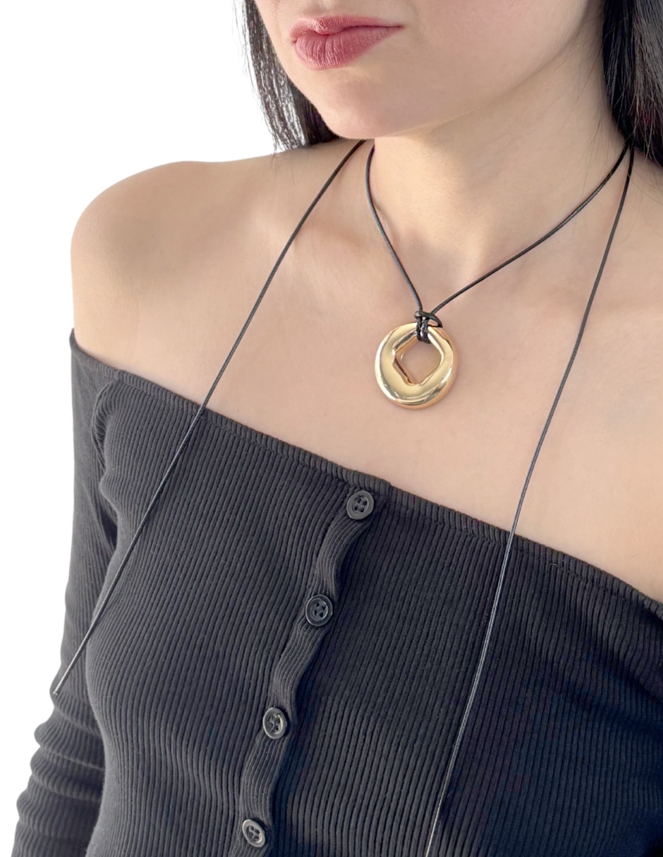 Collar 3