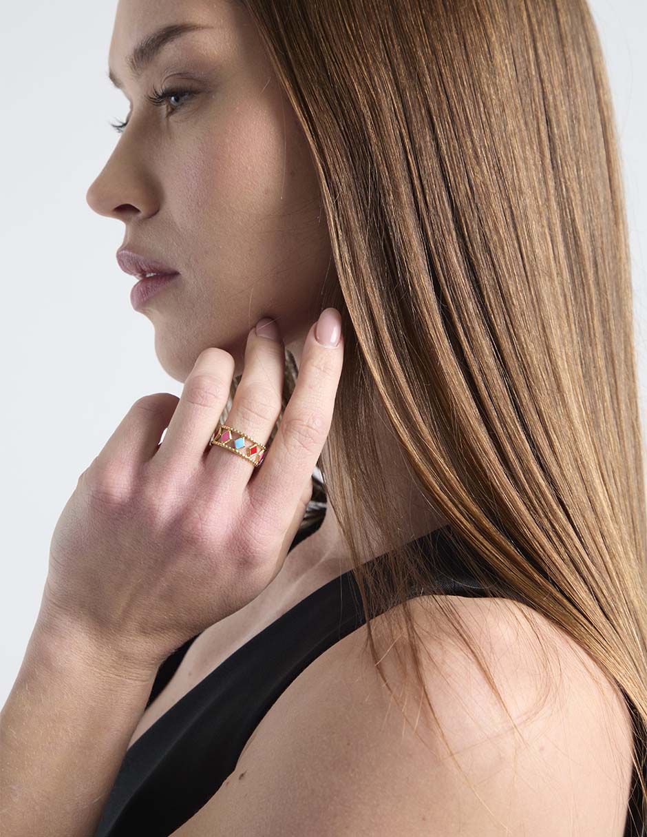 Anillo "de (si aplica)" irregular sin familia no aplica sin kilataje "de" metal sin gema liso 4