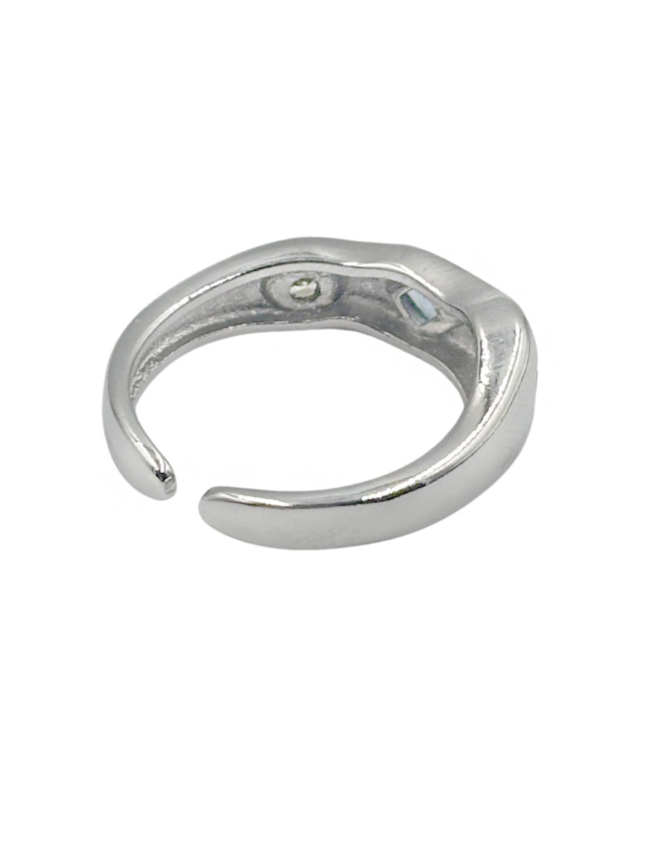 Anillo "de (si aplica)" ondulada sin familia no aplica sin kilataje "de" metal sin gema liso 7