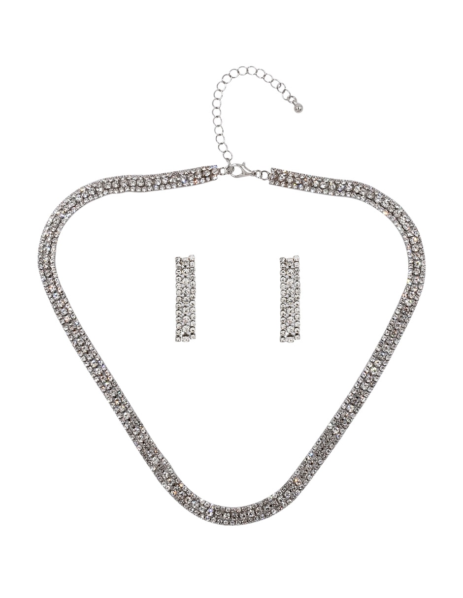Aretes y collar