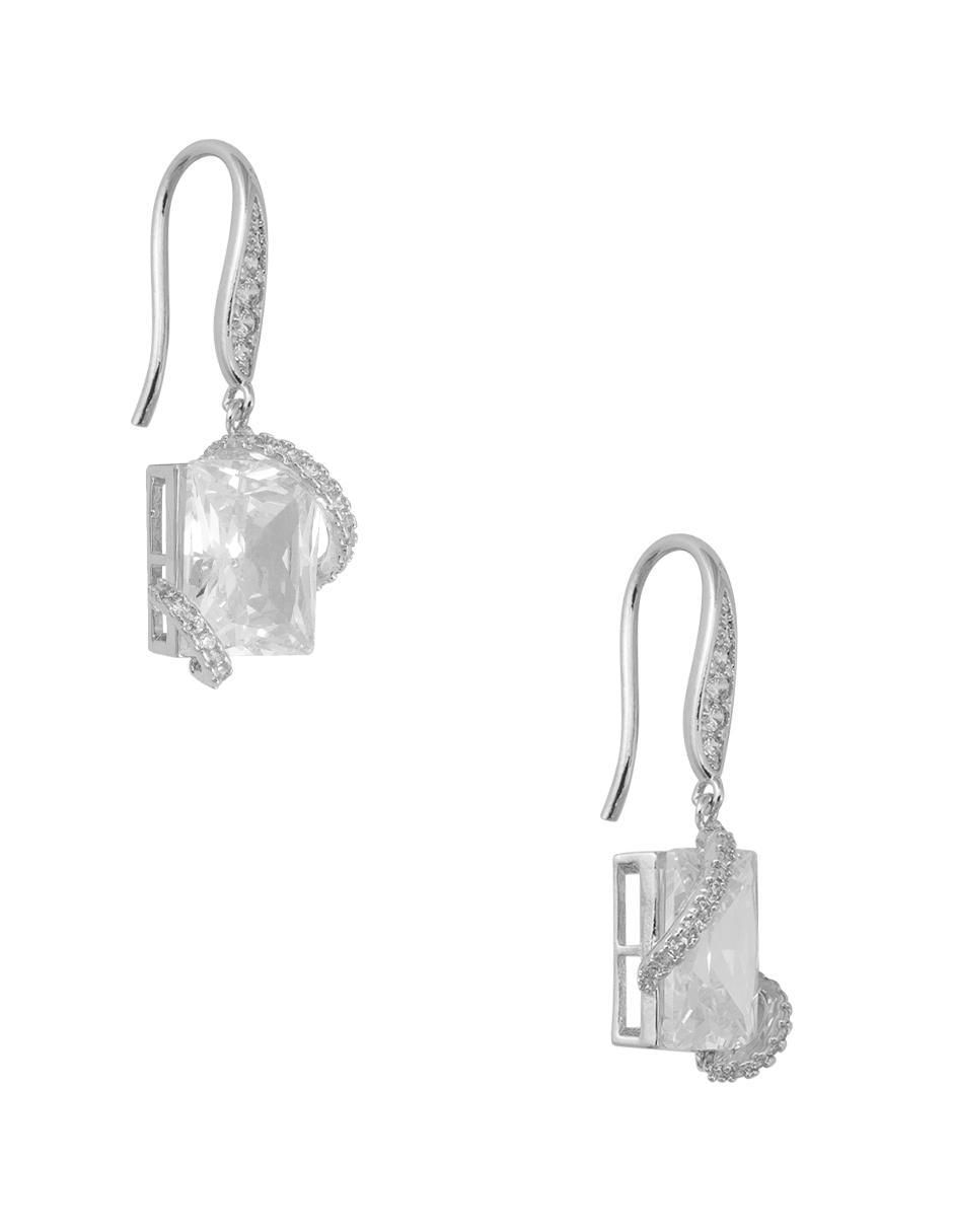 Aretes largos con acabado baño rodio cristal 2
