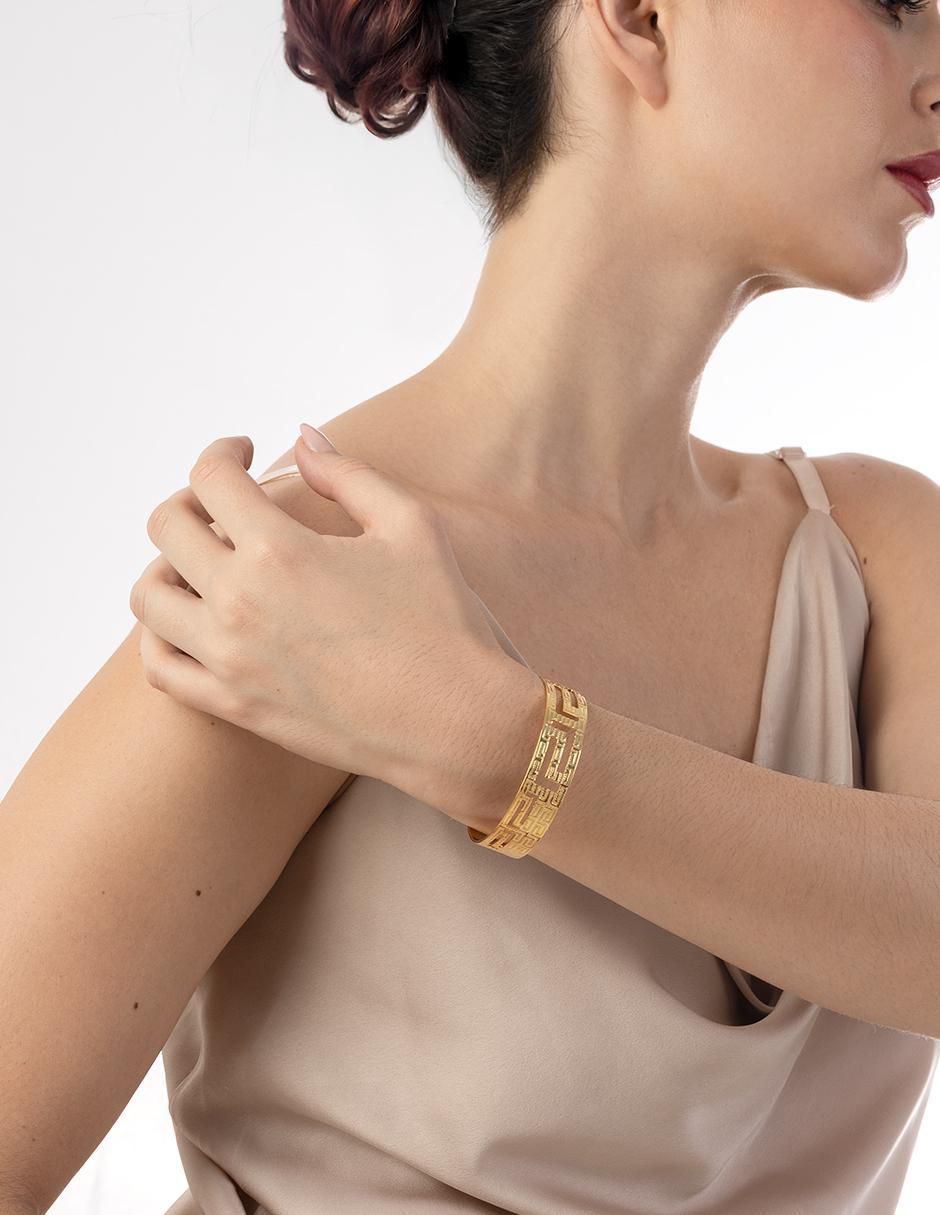 Pulsera con acabado chapa de oro 3
