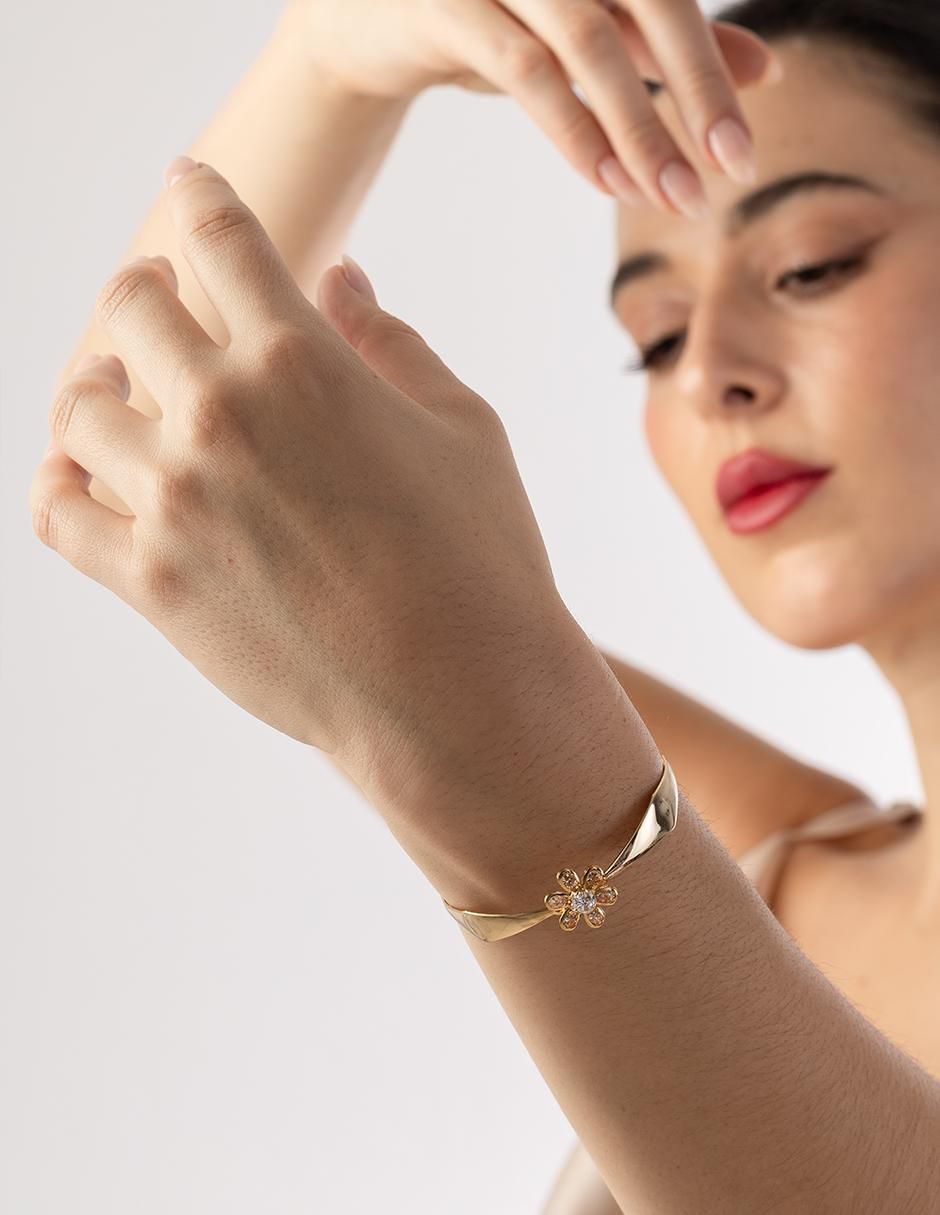 Pulsera con acabado chapa de oro 2