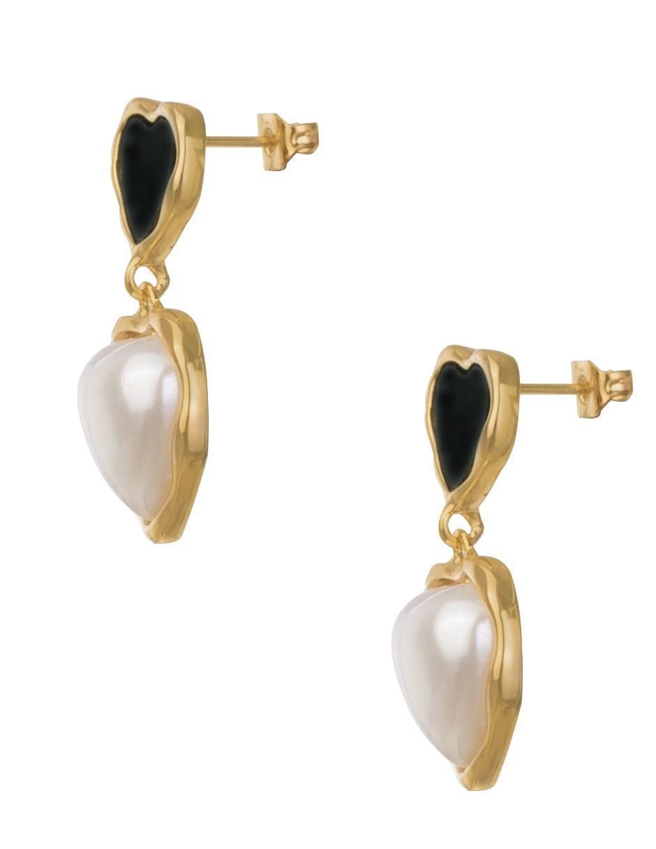 Aretes cortos de corazón chapa de oro18 K 2