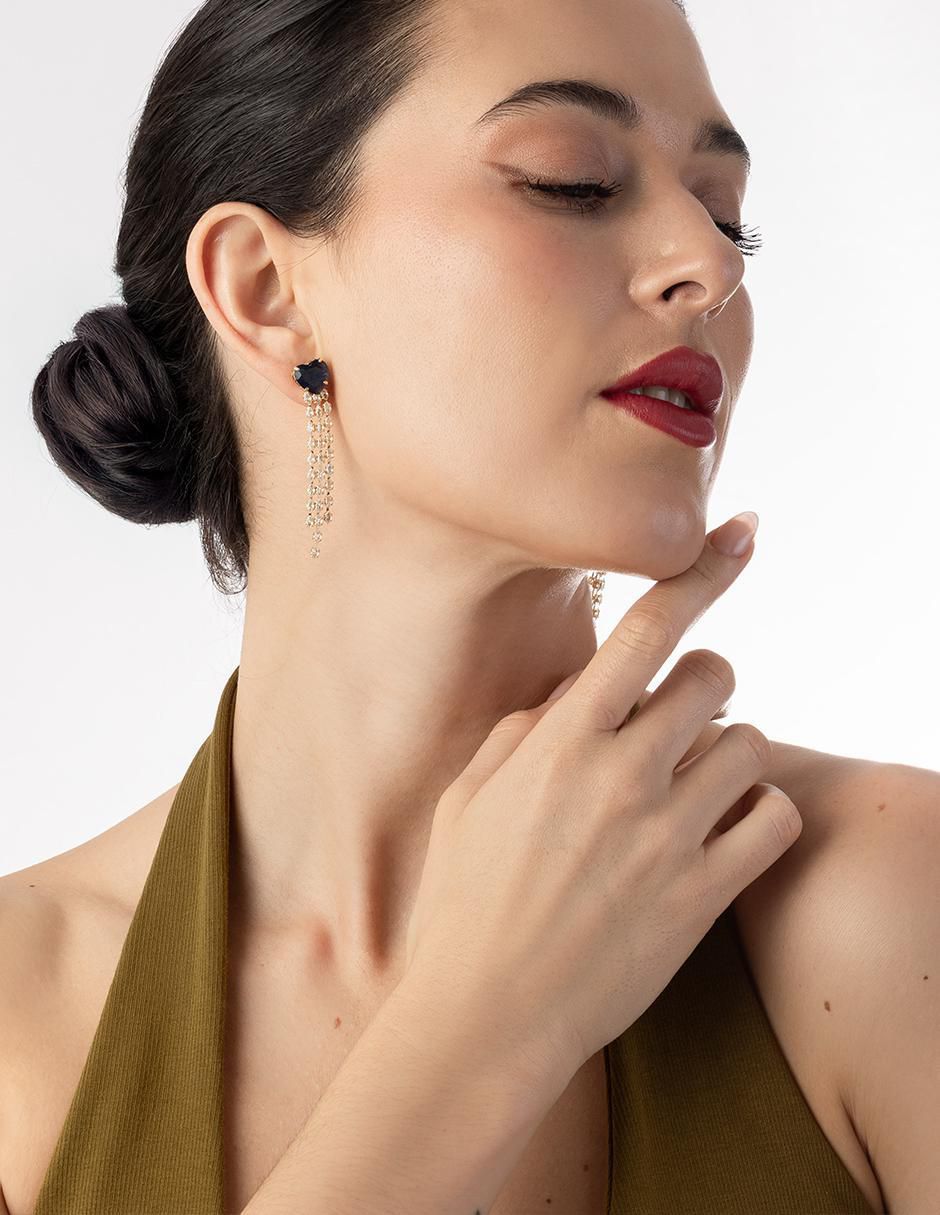 Aretes largos de corazón con acabado chapa de oro zirconia 4