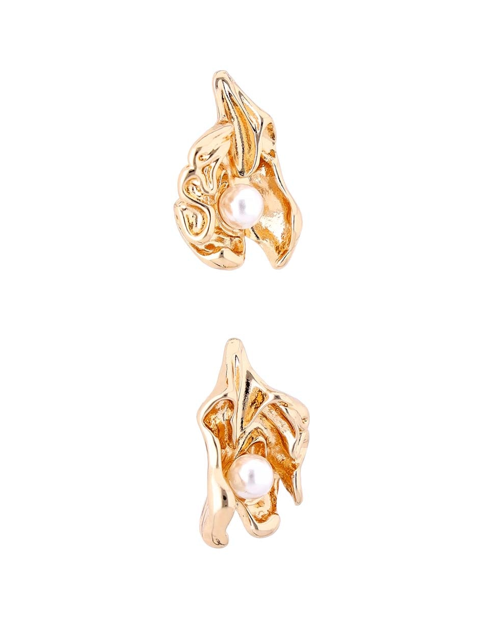 Aretes de flor con acabado pavé 2