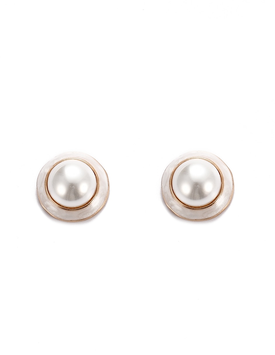 Aretes redondos con acabado brillante Aretes redondos con acabado brillante