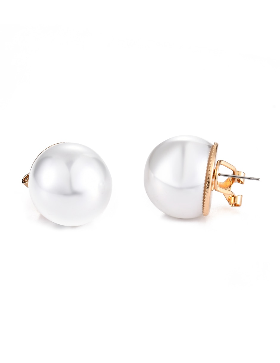 Aretes redondos con acabado brillante 3