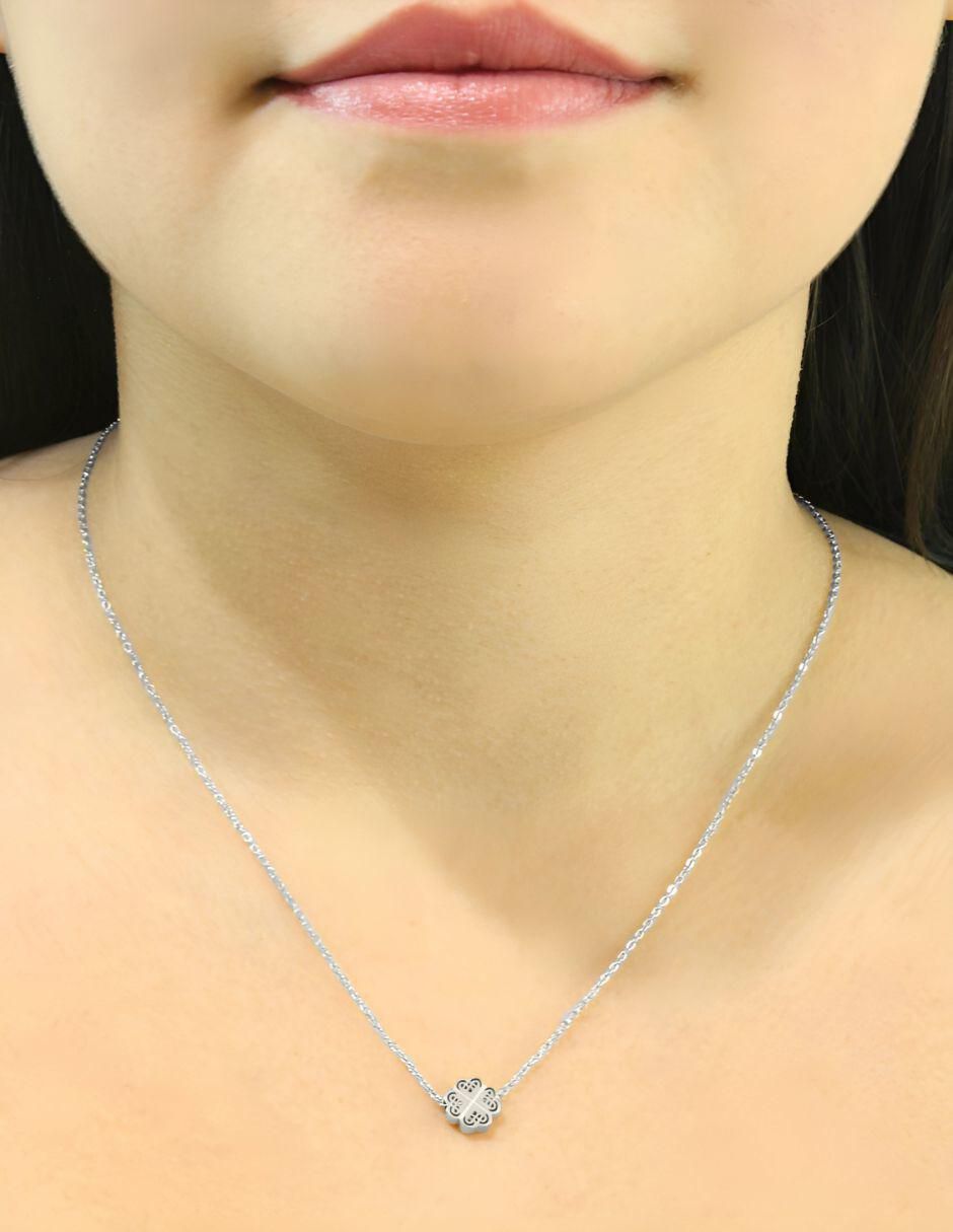 Collar de trébol 3