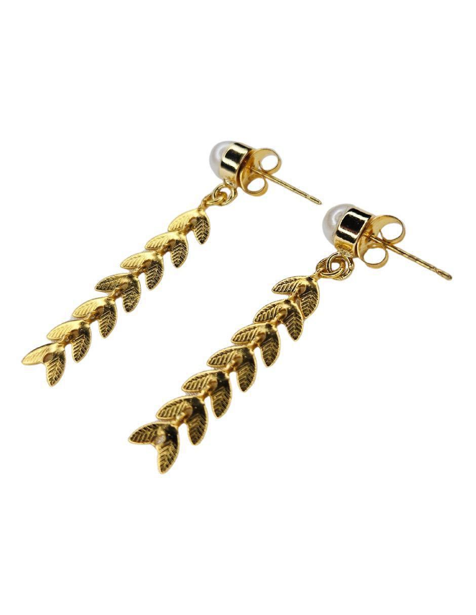 Aretes largos de hoja con acabado chapa de oro 4
