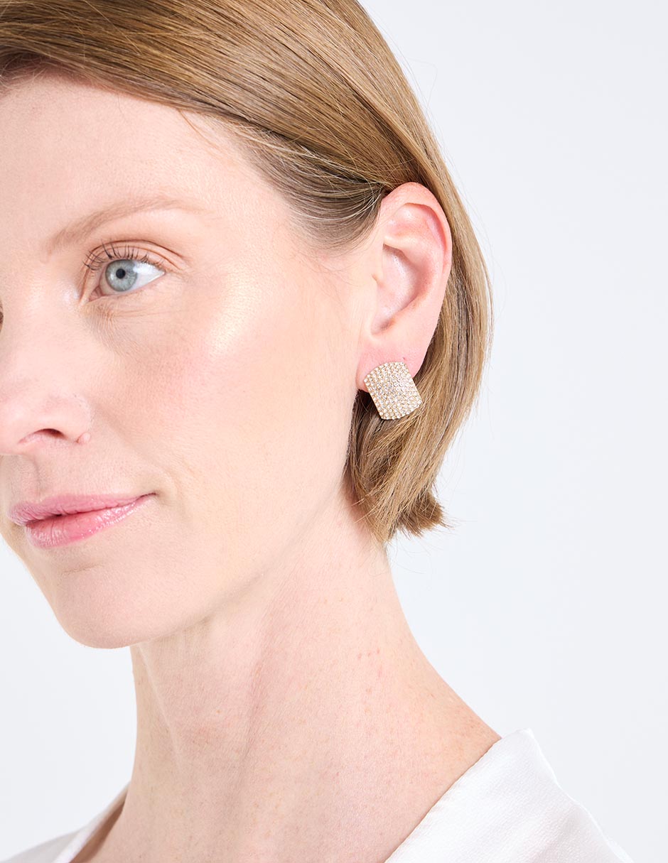 Aretes cortos con acabado pavé 4
