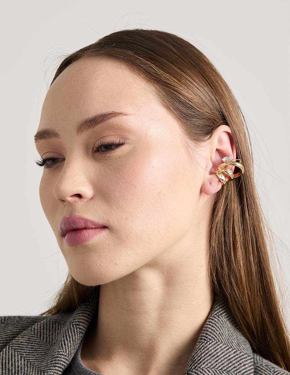Set de aretes con acabado brillante 4