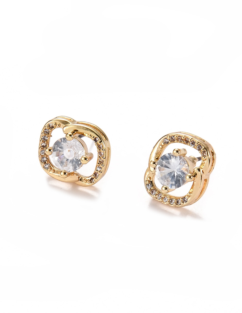 Aretes cortos con acabado brillante zirconia 2
