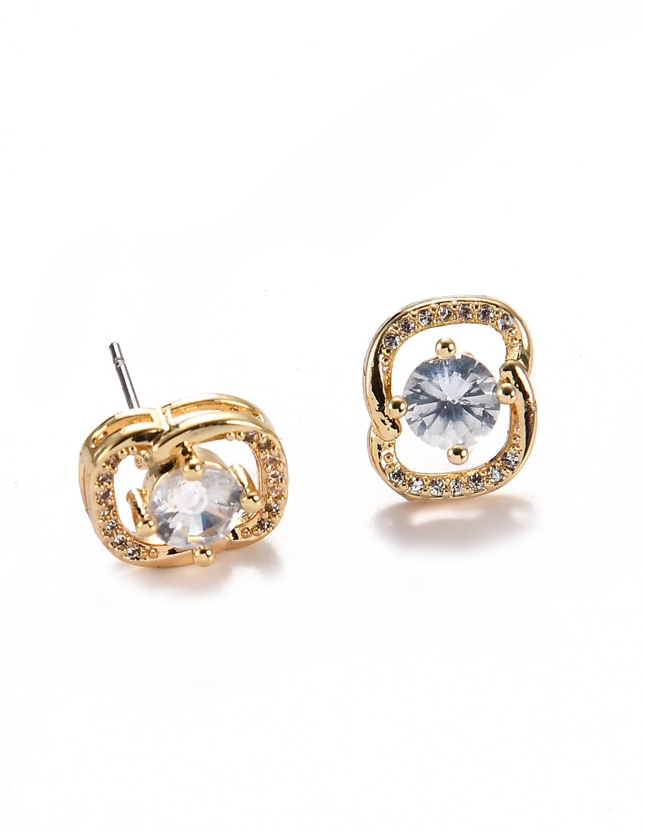 Aretes cortos con acabado brillante zirconia 3