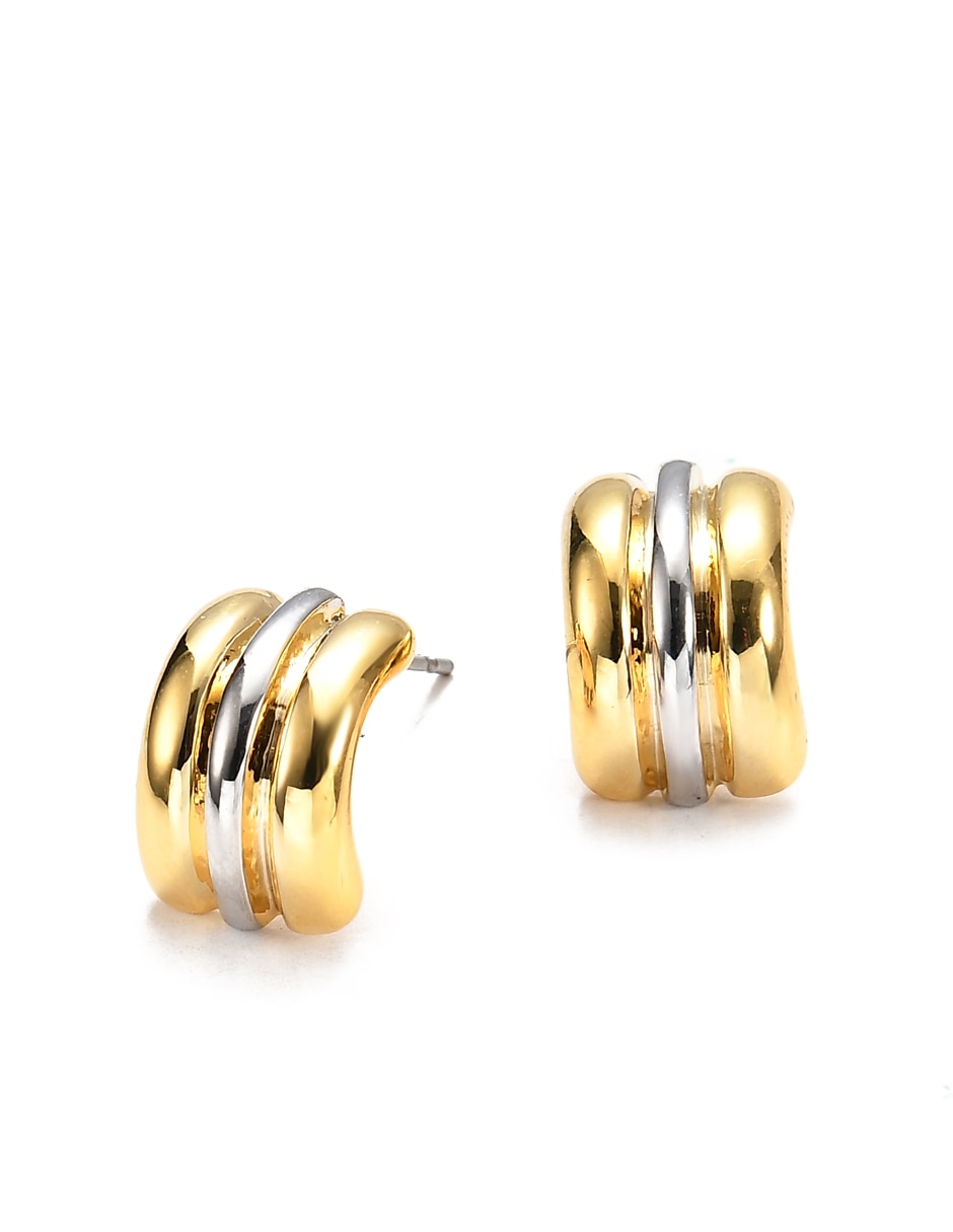 Aretes cortos con acabado brillante 3