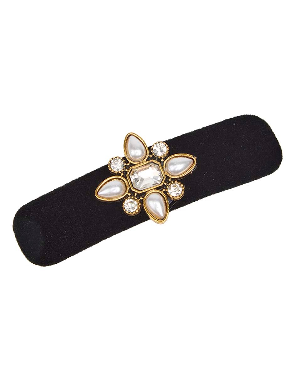 Set broche para cabello con acabado terciopelo 4