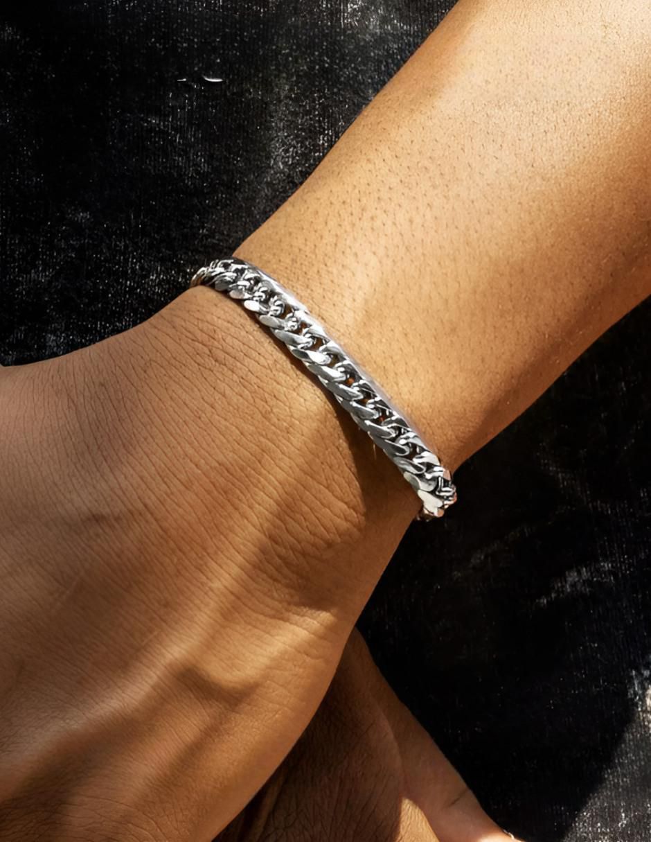 Pulsera con acabado pulido 3