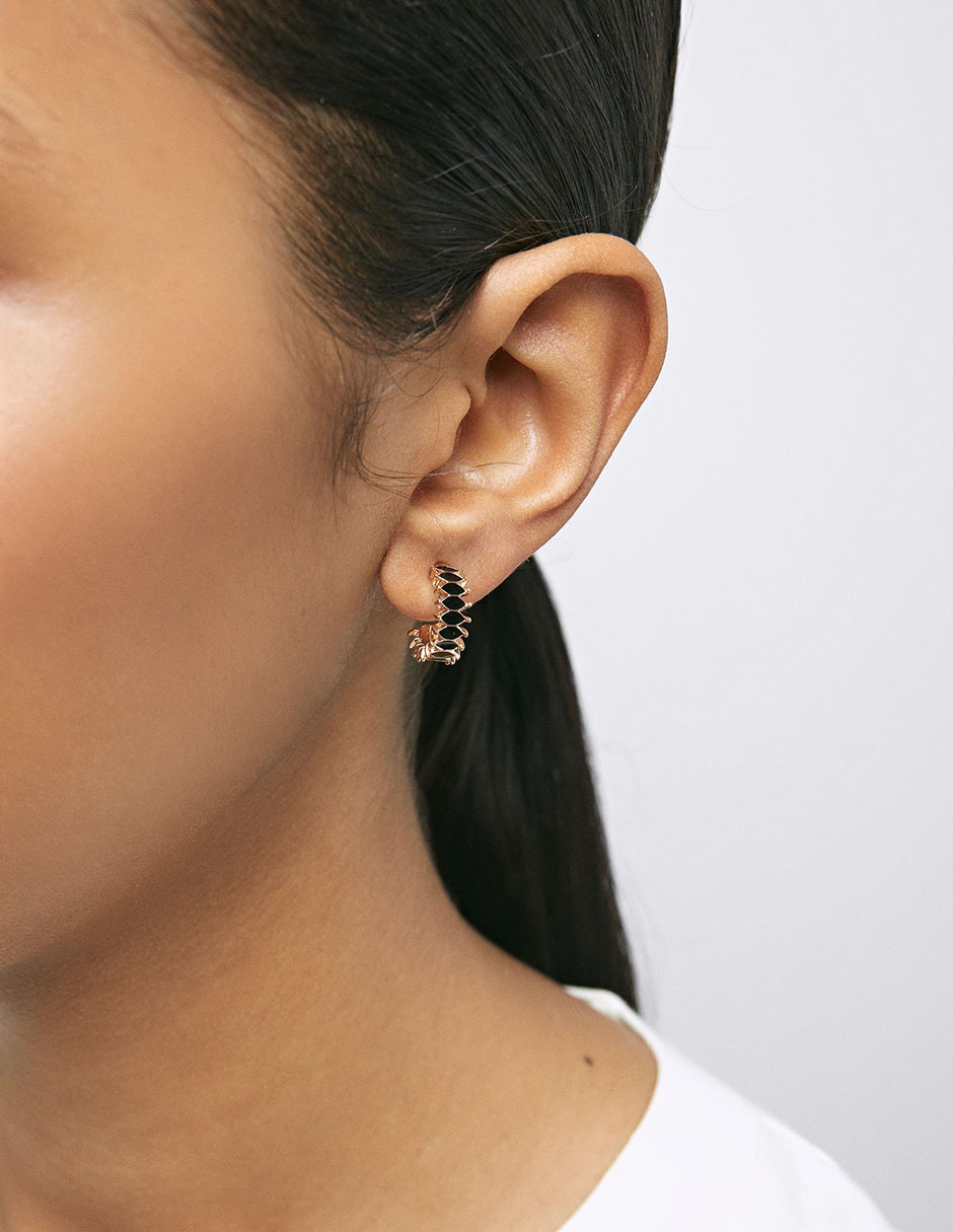 Aretes de aro ciruculares con acabado pavé 2