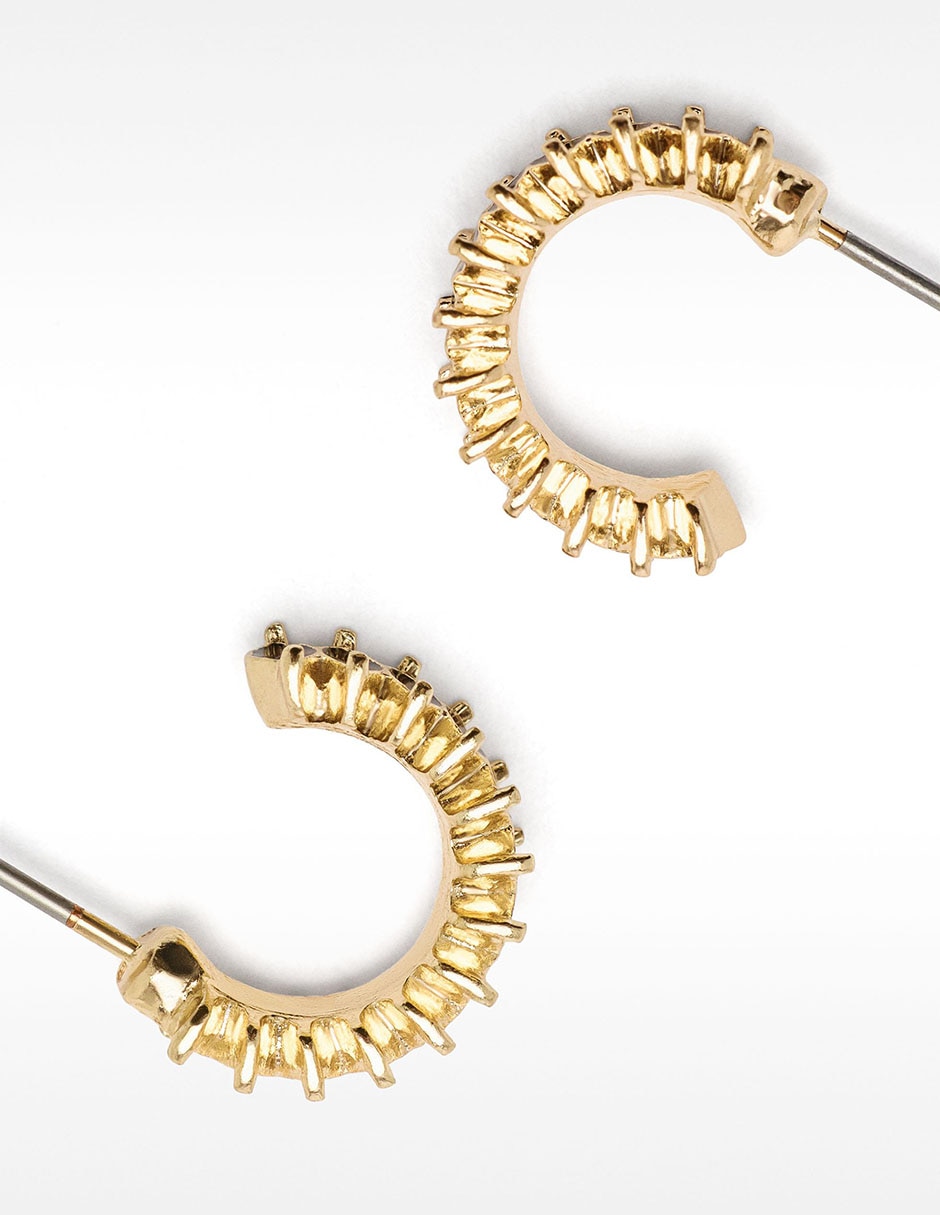 Aretes de aro ciruculares con acabado pavé 3